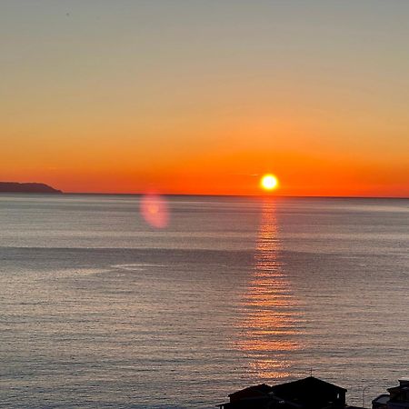 Roumers Himara Exteriér fotografie
