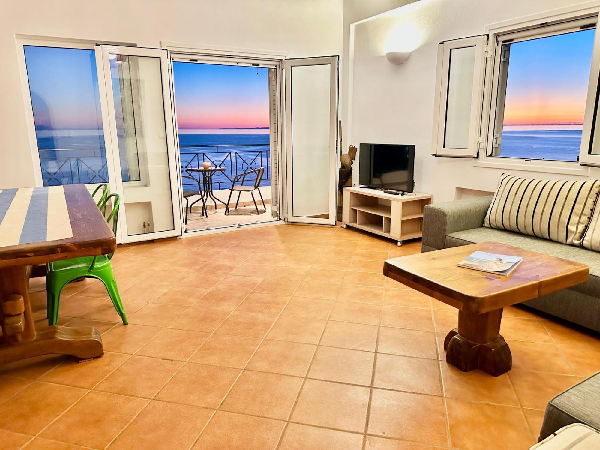 Roumers Himara Exteriér fotografie